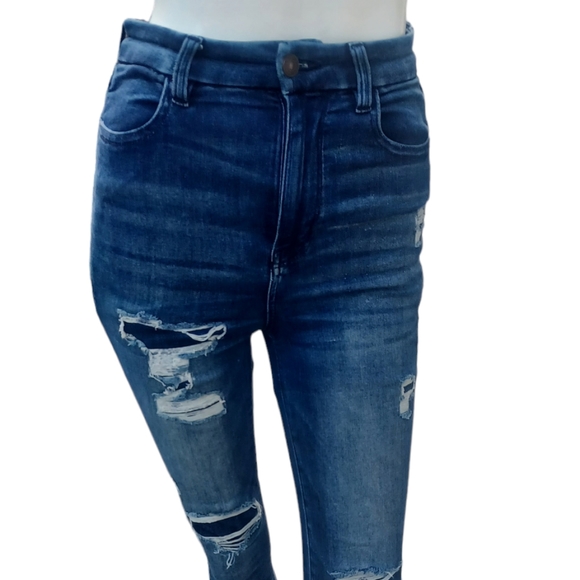 American Eagle Outfitters Denim - 698510.....American Eagle Skinny Jeans Size 0 Short, W24", 26" Inseam 10" Rise